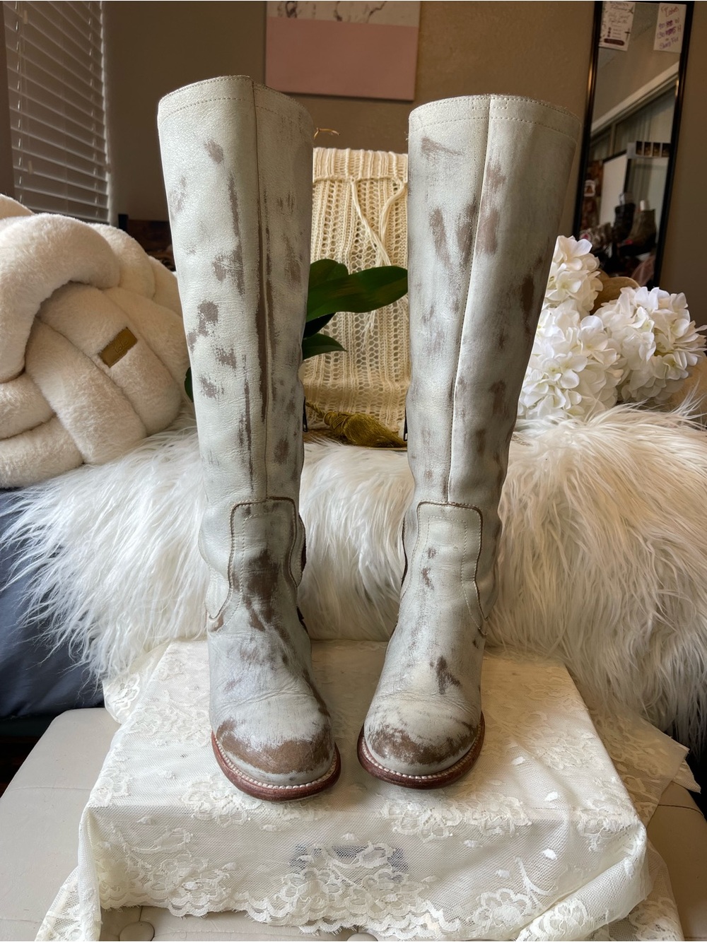 Freebird by Steven OG RARE/HTF/RETIRED “Cosmo” in ICE Colorway MSRP$395